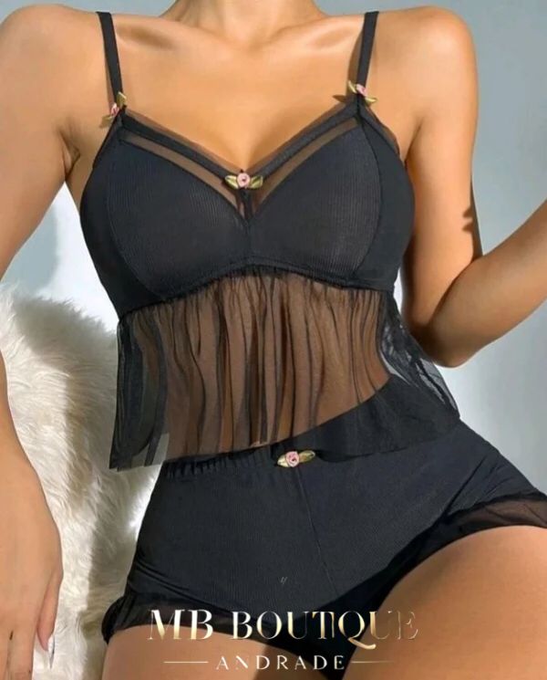 Baby doll com detalhes em babados transparentes